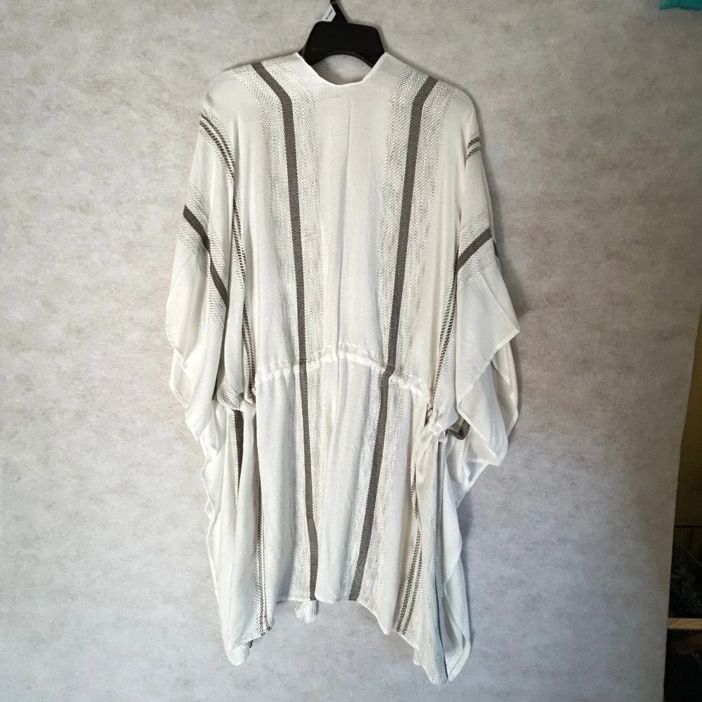 Time and Tru Ivory Stripe Layering Kimono Wrap Tassel Tie‎ TT251143 One Size NEW